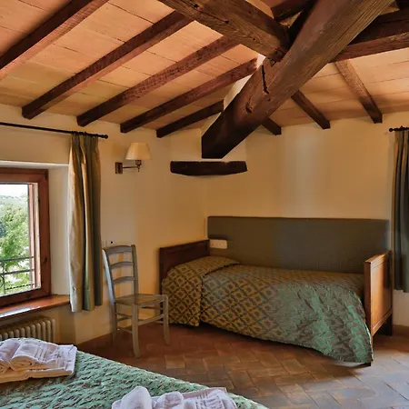 Летний дом Relais Santa Genoveffa Паганико