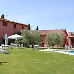 Relais Santa Genoveffa 乡村民宿 帕贾尼克