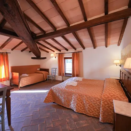 Relais Santa Genoveffa Paganico (Grosseto)