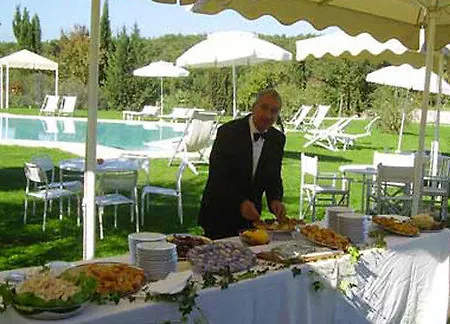 Relais Santa Genoveffa Country house *