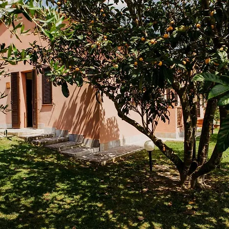 Country house Relais Santa Genoveffa *